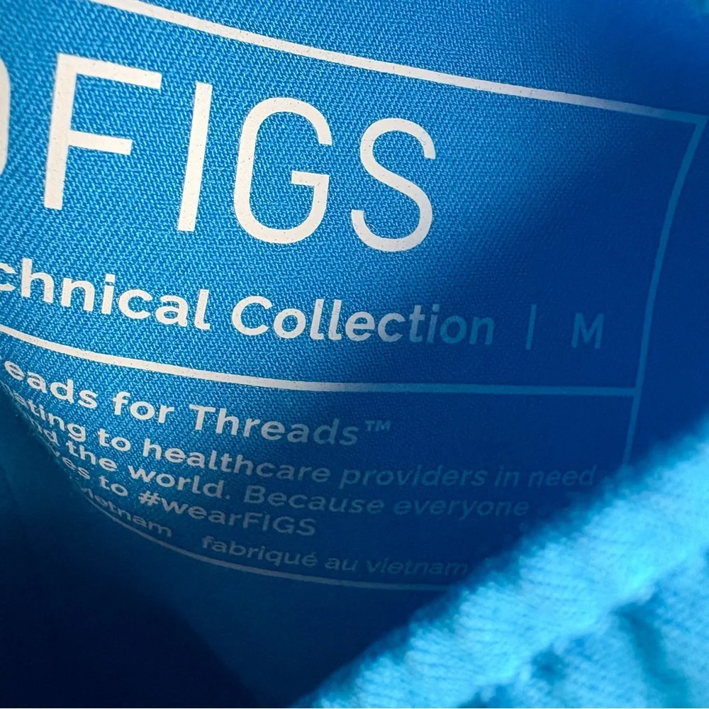 Figs Cairo Cargo Scrub Pant Extreme Blue Medium Mens Doctor Nurse Medical
